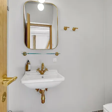 1 Bedroom Cozy In Apartamento